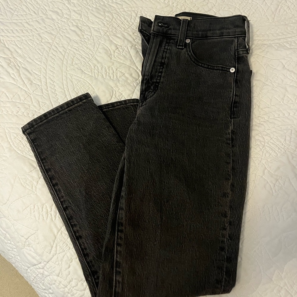 The perfect vintage jean size 23p black- Madewell
